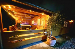 Mediterranean style chalet with jacuzzi and garden near Amsterdam